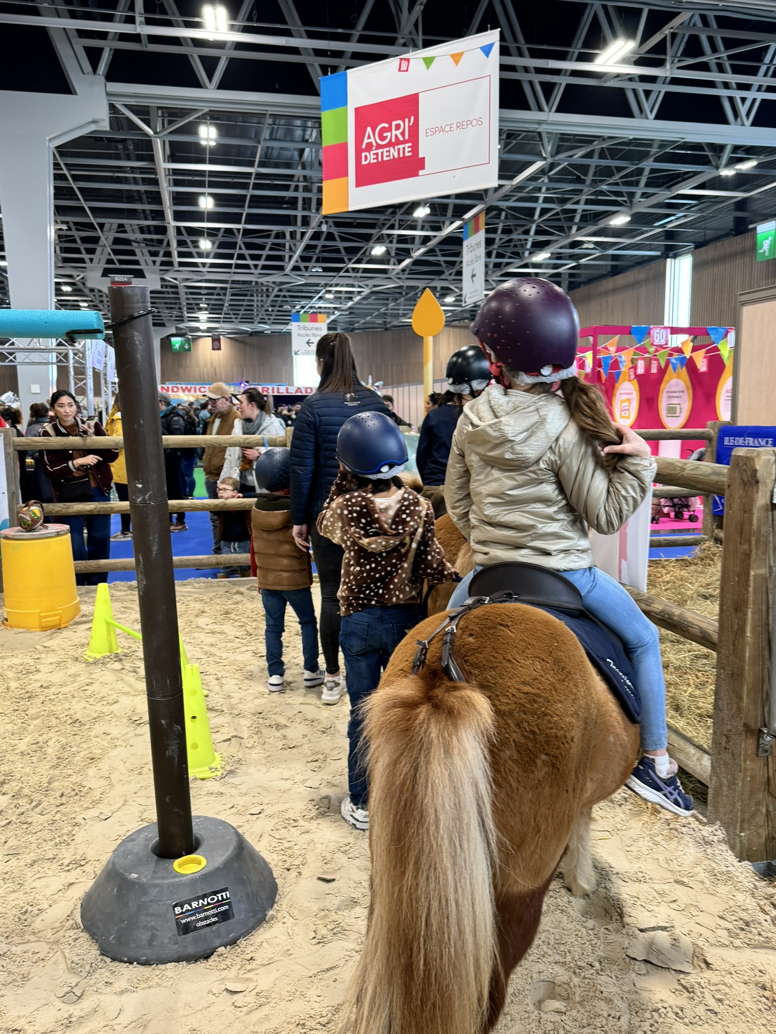 Initiation à poney au SIA